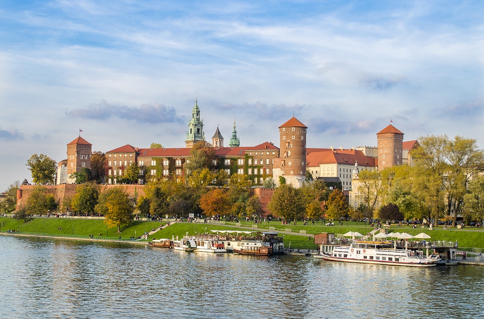 La Colina de Wawel - Castillo de Wawel junto al río Vístula
