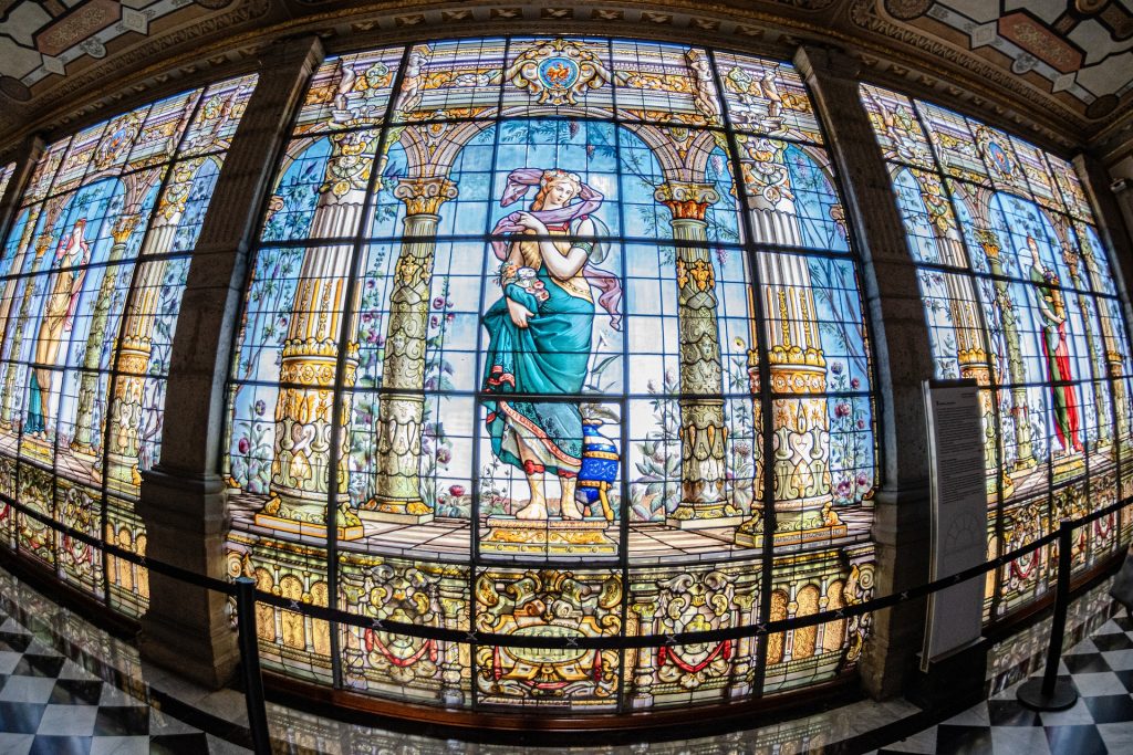 Los famosos vitrales del Castillo de Chapultepec (Ciudad de México)