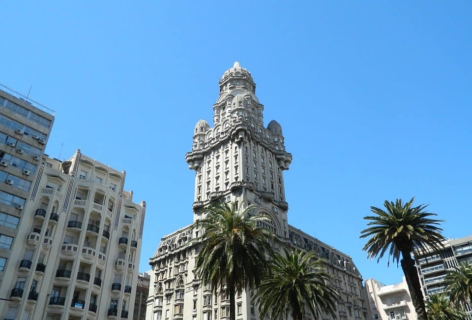 El Palacio Salvo de Montevideo, una muestra de la arquitectura de Uruguay